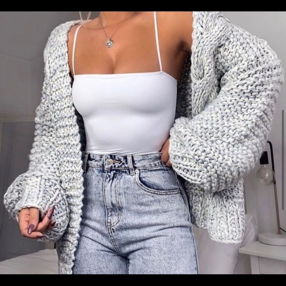 TRENDY OUTFIT MYSTERY BOX - Picture 7 of 9